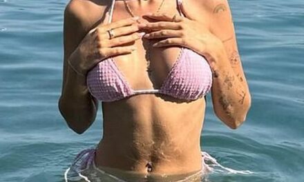 Sami Sheen, 20, poses in a pink bikini during Italy vacation