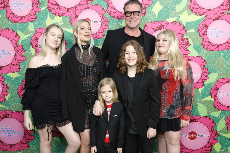 Tori Spelling Considers Making Content for OnlyFans to Afford 5 Kids’ College Tuitions