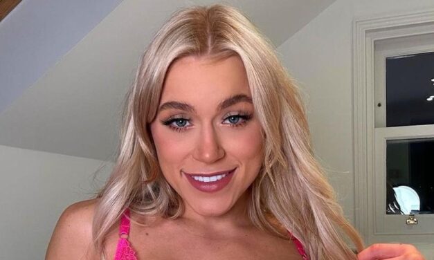 OnlyFans Star Turned Boxer Elle Brooke In Bikini Is ‘Perfection’