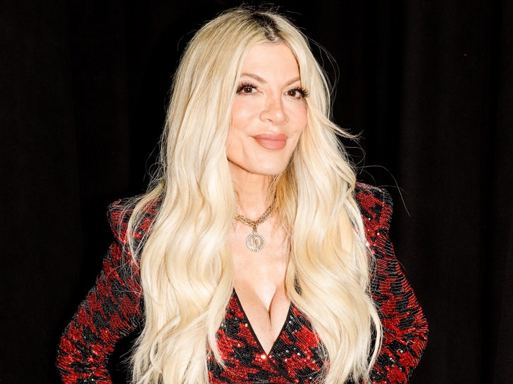 Tori Spelling Tells William Shatner She May Have to Join “OnlyFans”