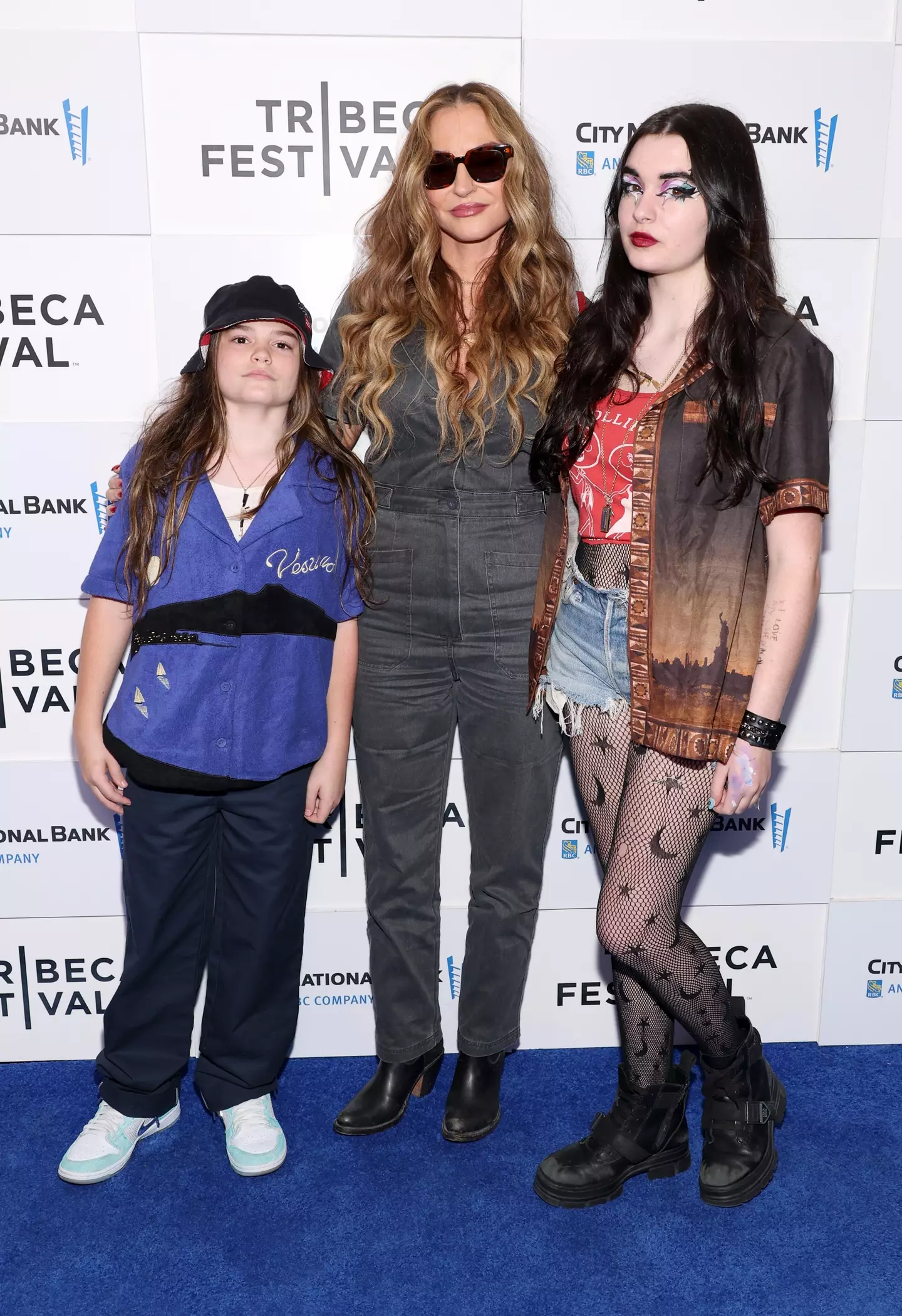 The star and her two kids. (Mike Coppola/Getty Images for Tribeca Festival)