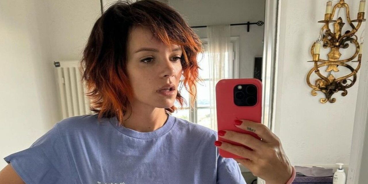 Lily Allen Reveals She Earns More Money Selling Feet Photos on OnlyFans Than From Nearly 8 Million Monthly Listeners on Spotify