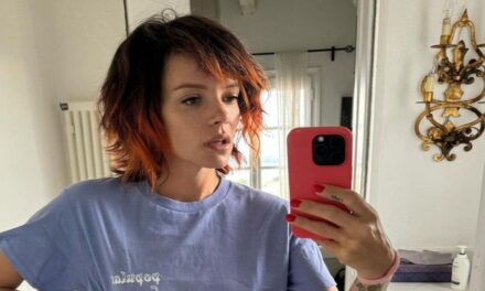 Lily Allen Reveals She Earns More Money Selling Feet Photos on OnlyFans Than From Nearly 8 Million Monthly Listeners on Spotify