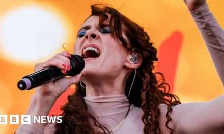 Kate Nash says OnlyFans photos will earn more than tour