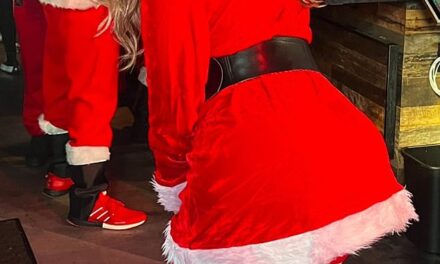 Model Ava Louise caught performing sex act on Father Christmas