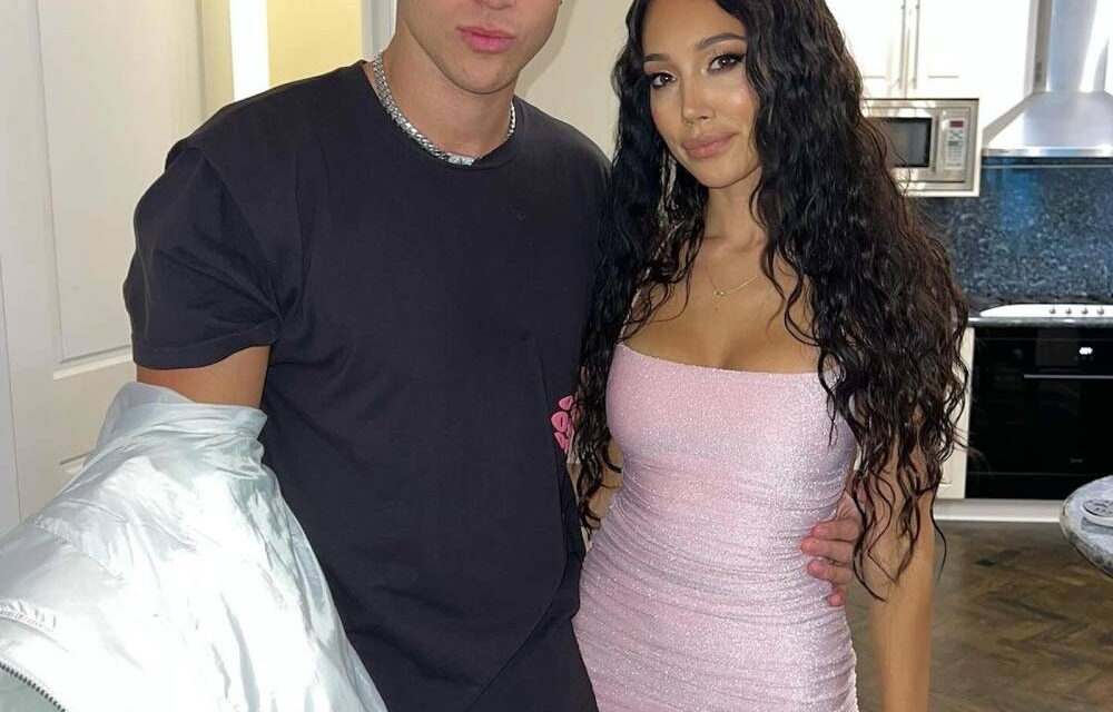 OnlyFans Model Scarlet Vas Reveals She Is Pregnant With Stepbrother’s Baby