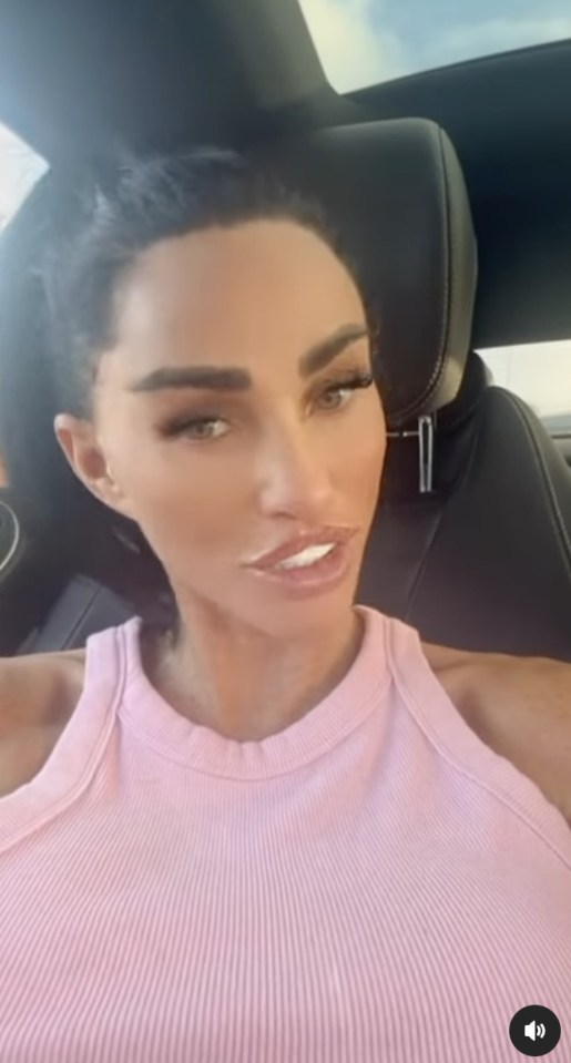 Some fans suggested Katie has 'ruined' her look with her snatched new jawline