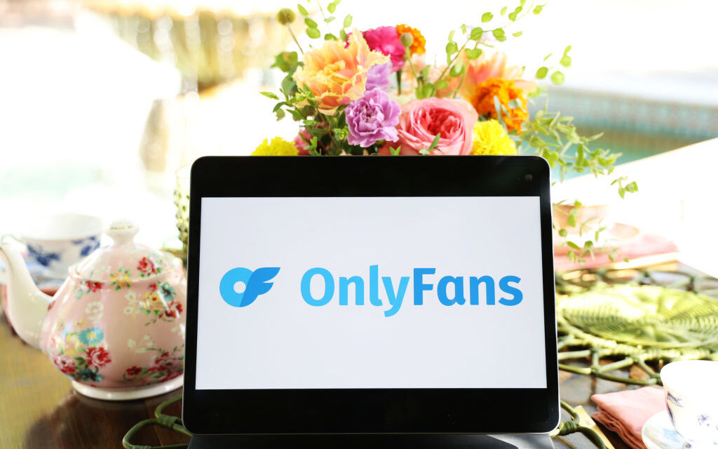 Visa, Mastercard Accused of Processing Payments for Illegal Content on OnlyFans, Claims Whistleblower