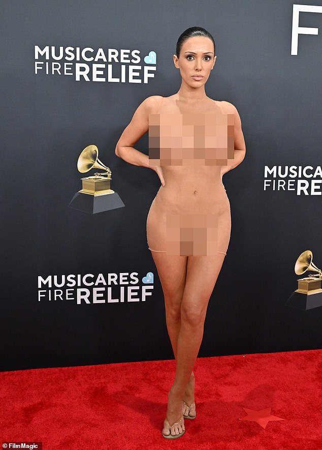 Bianca dared to bare it all on the Grammys red carpet last Sunday by posing in a see-through dress that showed off her entire naked body