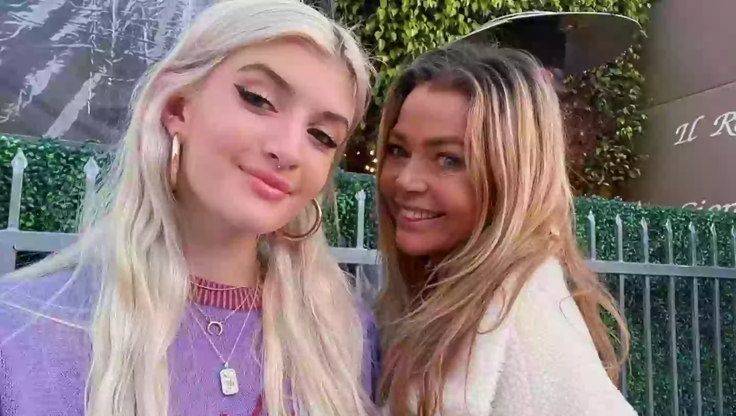 Denise Richards with her daughter, Sami (Instagram/@samisheen)