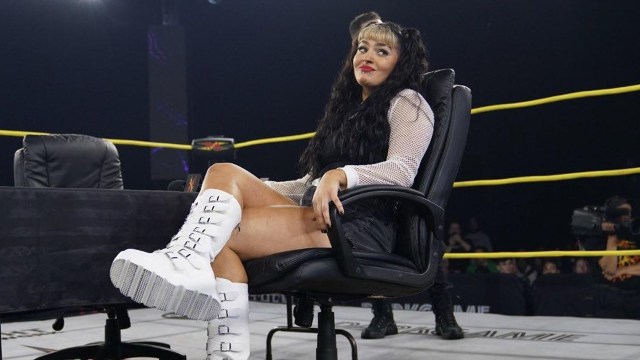 Steph De Lander Claps Back At Fan Trying To Shame Wrestlers On OnlyFans