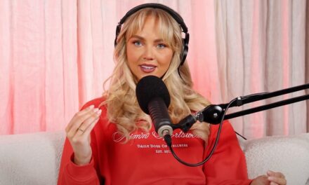 OnlyFans Star Annie Knight Claims to Make $200K Mont…